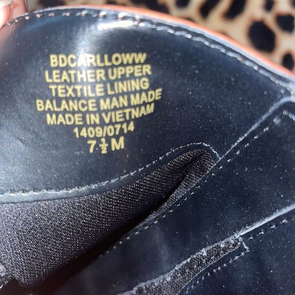 •BANDOLINO• brown/black boots with gold hardware in size 7.5 - Picture 9 of 12